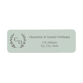 Sage green monogrammed wreath return address (Vorne)