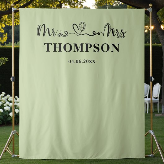 Sage Green | Mr and Mrs Elegant Simple Backdrop Wandteppich