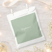 Sage Green Name Modern Elegante Monogram Boho Geschenktütchen (Ausgeschnitten)