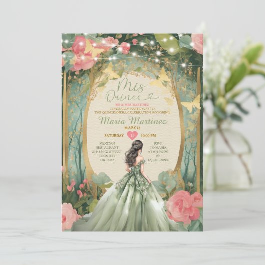 Sage Green Princess Dress Gold Forest Mis Quince Einladung (Stehend Vorderseite)