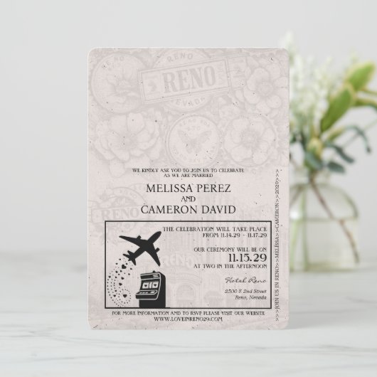 Sage Green Reno Passport Hochzeit Einladung (Stehend Vorderseite)