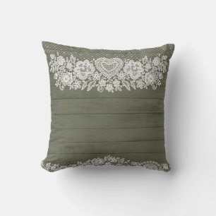 Sage Green Rustic Wood & White Lace Lacy Bauernhof Kissen