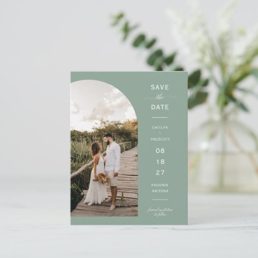 Sage Green Script Arch Foto QR-Code Save the Date Postkarte (Stehend Vorderseite)
