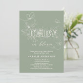 Sage Green Script Blume Butterflies Baby in Bloom Einladung (Stehend Vorderseite)