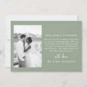 Sage Green Script Foto Hochzeit Danke Karte (Rückseite)