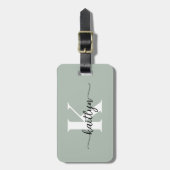 Sage Green Script Monogram Gepäckanhänger (Vorderseite vertikal)