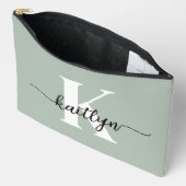 Sage Green Script Monogram Zubehörtasche (Offen)