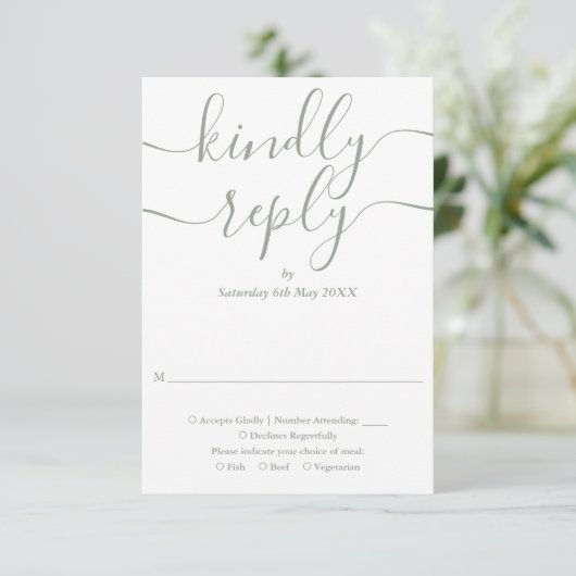 Sage Green Script String Lights Hochzeit RSVP Karte (Stehend Vorderseite)