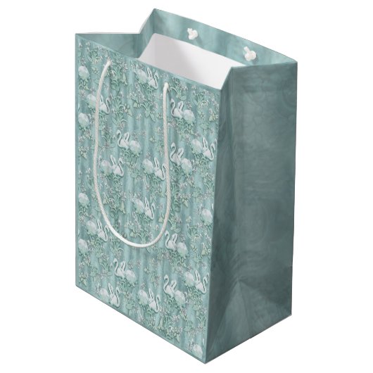 Sage Green Silk Drapes & Flamingos Blume Mittlere Geschenktüte (Rückseite Schrägansicht)