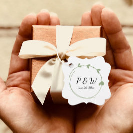 Sage Green Simple Heart Wreath Monogram Wedding Geschenkanhänger