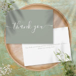 Sage Green Simple Modern Elegantes Skript Dankeskarte<br><div class="desc">Einfache moderne elegante Weise grün Drehbuch danke Ihnen Karte. Sie können mit Ihrer eigenen Dankeschön-Nachricht auf der Rückseite personalisieren oder wenn Sie es vorziehen,  Ihre eigene handgeschriebene Nachricht hinzuzufügen einfach den Text löschen. Ein perfekter Weg,  um Ihnen zu danken! Entwickelt von Thisisnotme©</div>
