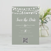 Sage Green String Lights Modernes Skript Rette das Save The Date (Stehend Vorderseite)
