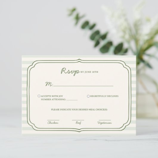 Sage Green Striped Wedding RSVP Card  (Stehend Vorderseite)