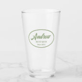 Sage Green stylisierte Name Wedding Trauzeuge Glas (Vorderseite)