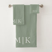 Sage Green und White | Modernes Monogramm Badhandtuch Set (Insitu)
