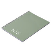 Sage Green und White | Modernes Monogramm Notizblock (Linke Seite)