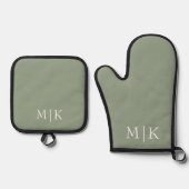 Sage Green und White | Modernes Monogramm Ofenhandschuh & Topflappen-Set (Vorderseite)