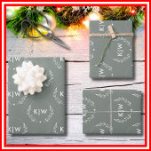 Sage Green und White | Monogram für moderne Initia Geschenkpapier Set