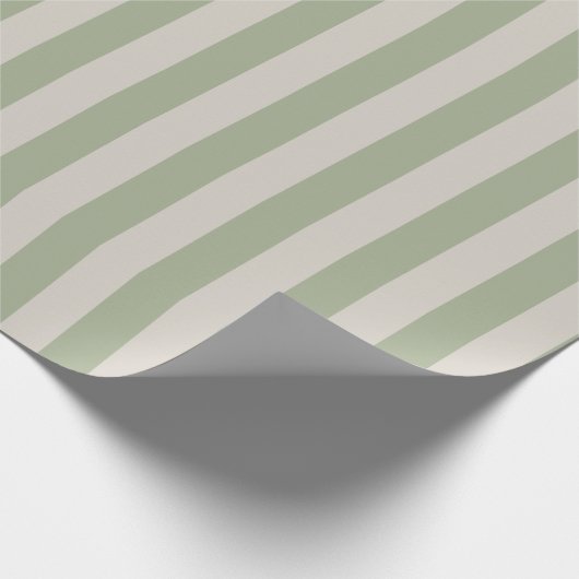 Sage Green Vertical Stripe Pattern Geschenkpapier (Ecke)
