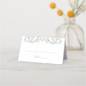 Sage Green Vintag Baroque Monogram Wappen Wedding Platzkarte (Vorderseite)