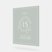 Sage Green Wappen Monogram Wedding Tischnummer Acrylschild (Winkel)