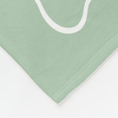 Sage Green Wavy Border Monogrammed Fleecedecke (Ecke)