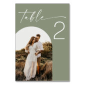 Sage Green Wedding | Elegantes Minimalistisches Fo Tischnummer (Rückseite)