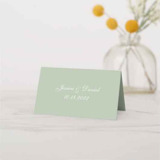 Sage Green Wedding Simple Calligraphy White Script Platzkarte (Rückseite)