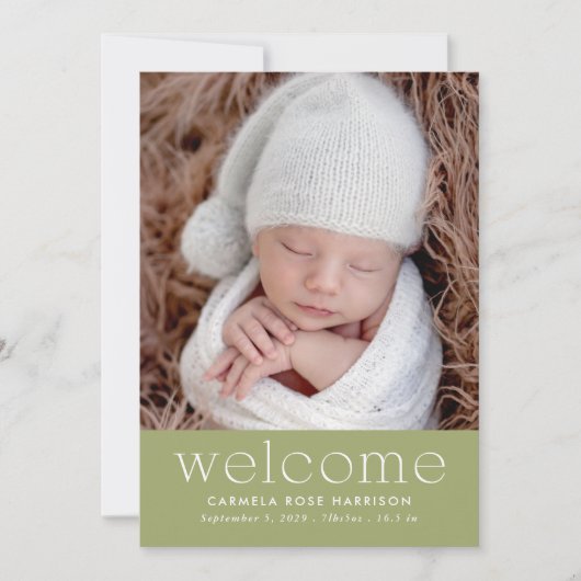 Sage Green Welcome Baby Foto Birth Ankündigung (Vorderseite)