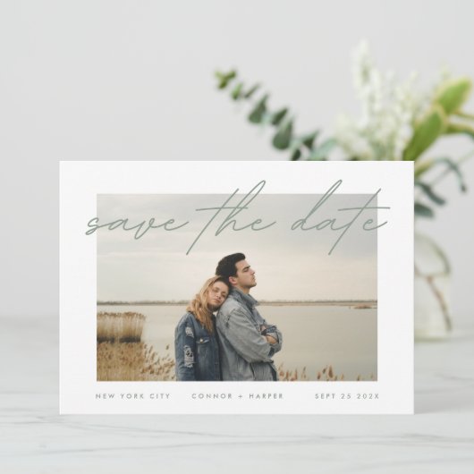Sage Green White Elegance Border Foto Save The Date (Stehend Vorderseite)