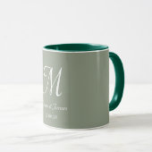 Sage Green & White Elegant Monogram Initial Name  Tasse (VorderseiteRechts)