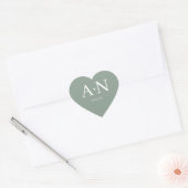 Sage Green White Minimalistisch Wedding Monogram Herz-Aufkleber (Umschlag)