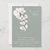 Sage Green White Orchias Sie sagte ja Verlobung Einladung (Vorderseite)