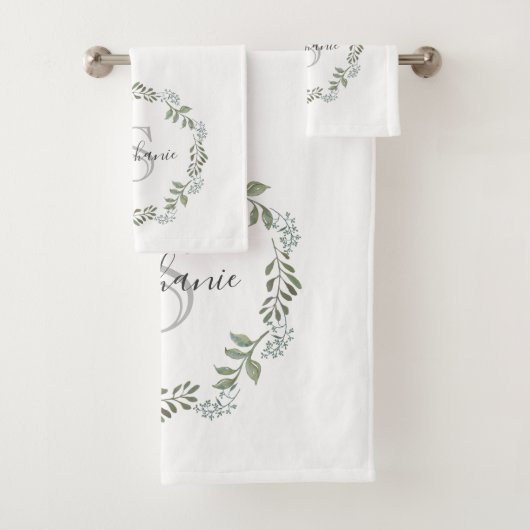 Sage Greenery Botanical Wreath Monogram Badhandtuch Set (Insitu)