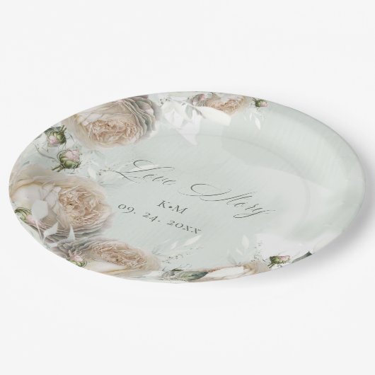Sage Greenery White Rose Wedding Pappteller (Schrägansicht)