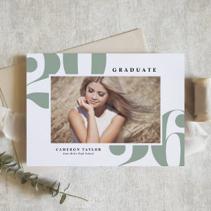 Sage Grün 2025 Fette Typografie Foto Abschlussfeie Einladung