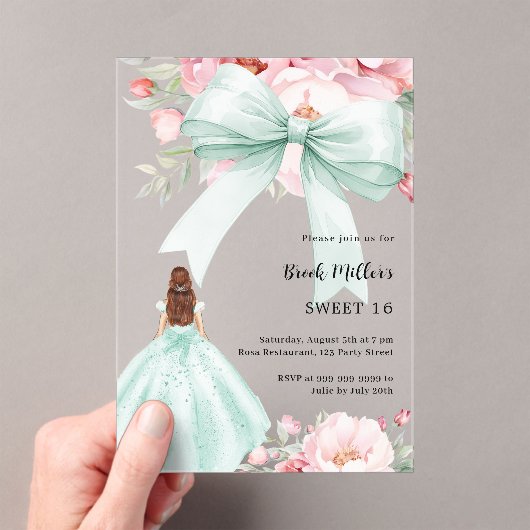 Sage grüne Bogen rosa Blumen Kleid klar Sweet 16 Acryleinladungen (Insitu (Handheld))