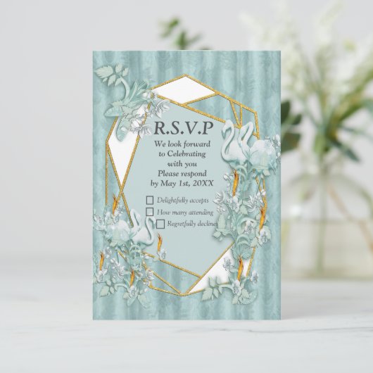 Sage Grüne Seide & Gold, weißer Flamingo, Glitzern RSVP Karte (Stehend Vorderseite)