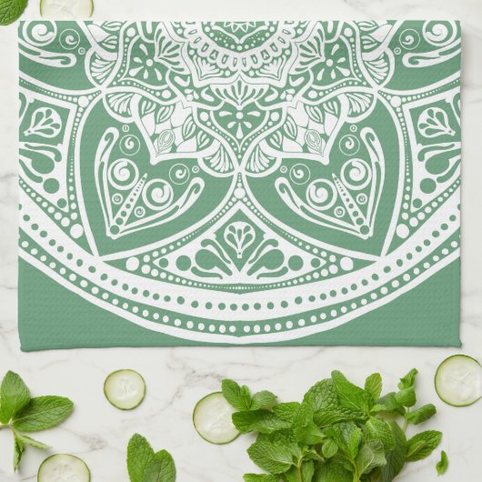 Sage Mandala Handtuch (Gefaltet)