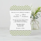 Sage Olive Green White Zickzack Wedding Einladung (Stehend Vorderseite)
