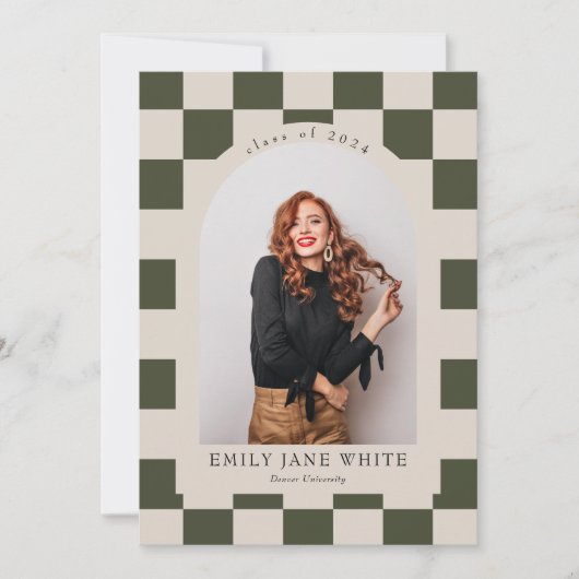 Sage Retro Checkered Arch Classic Foto Abschluss Einladung (Vorderseite)