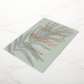 Sage Tropical Palm Leaf Hochzeit Folieneinladung (Gedreht)