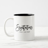Sagittarius Horoscope Modern Script Zodiac Sign Zweifarbige Tasse (Links)
