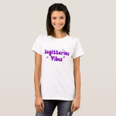 Sagittarius Vibes Zodiac Astrologie Lila Sterne T-Shirt (Vorne ganz)