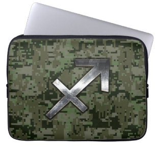 Sagittarius Zodiac Sign auf Woodland Camouflage Laptopschutzhülle