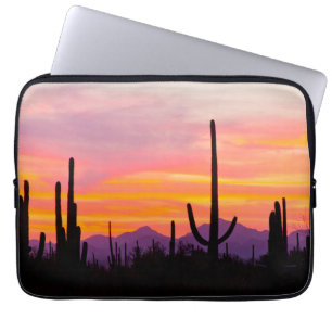 Saguaro Cactus Forest at Sunset Laptopschutzhülle