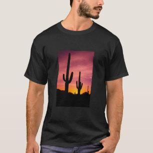Saguaro-Kakteen bei Sonnenaufgang, Arizona T-Shirt
