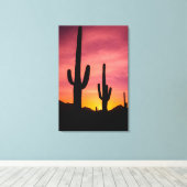 Saguaro-Kaktus bei Sonnenaufgang, Arizona Leinwanddruck (Insitu (Holzboden))