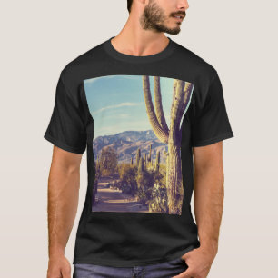 Saguaro Nationalpark, landschaftliche Vertretung. T-Shirt