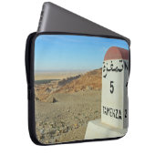 Sahara-Meilenstein, Tunesien Laptopschutzhülle (Vorne Rechts)